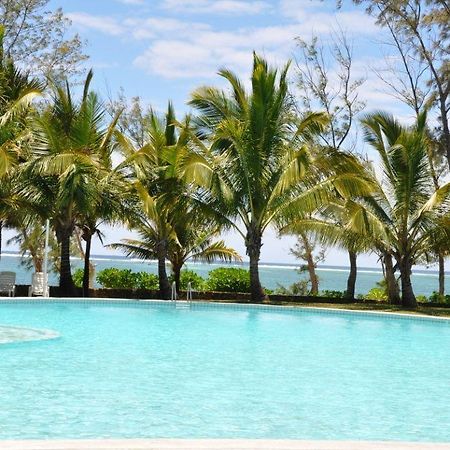 Villas Right On The Beach Belle Mare Exterior foto