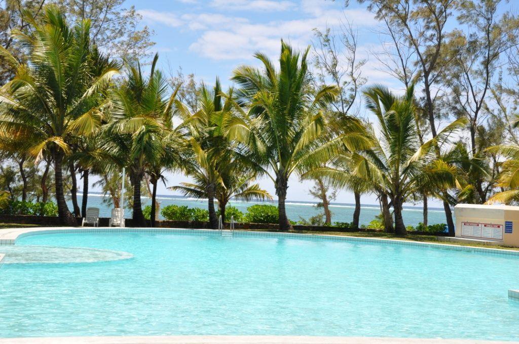 Villas Right On The Beach Belle Mare Exterior foto